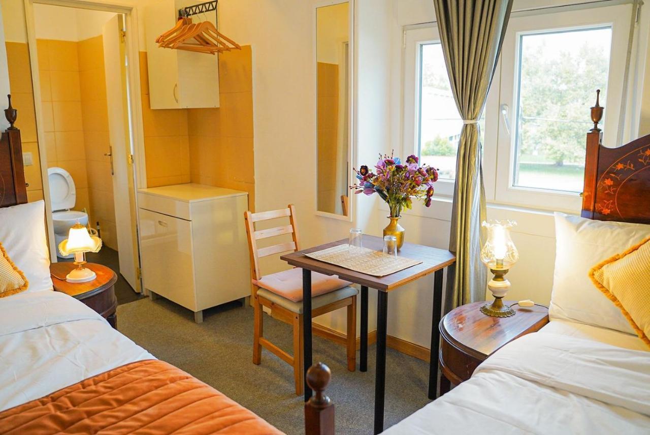 Residencial Airside Palace リスボン エクステリア 写真